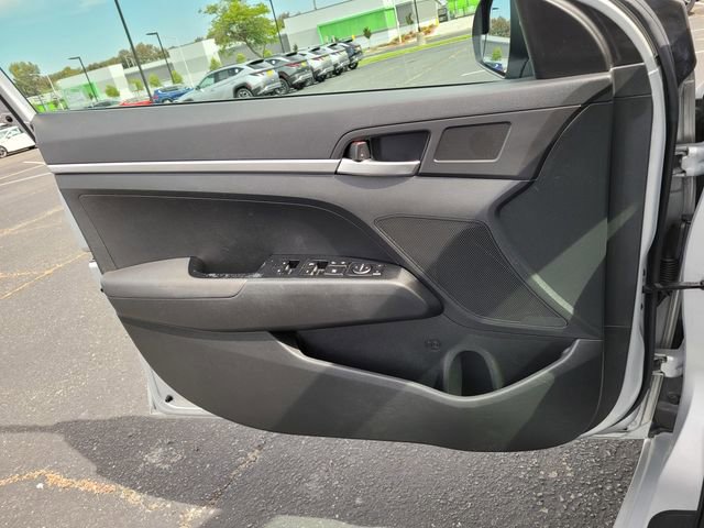 Used 2019 Hyundai Elantra SE w/ Cargo Package FWD image 25