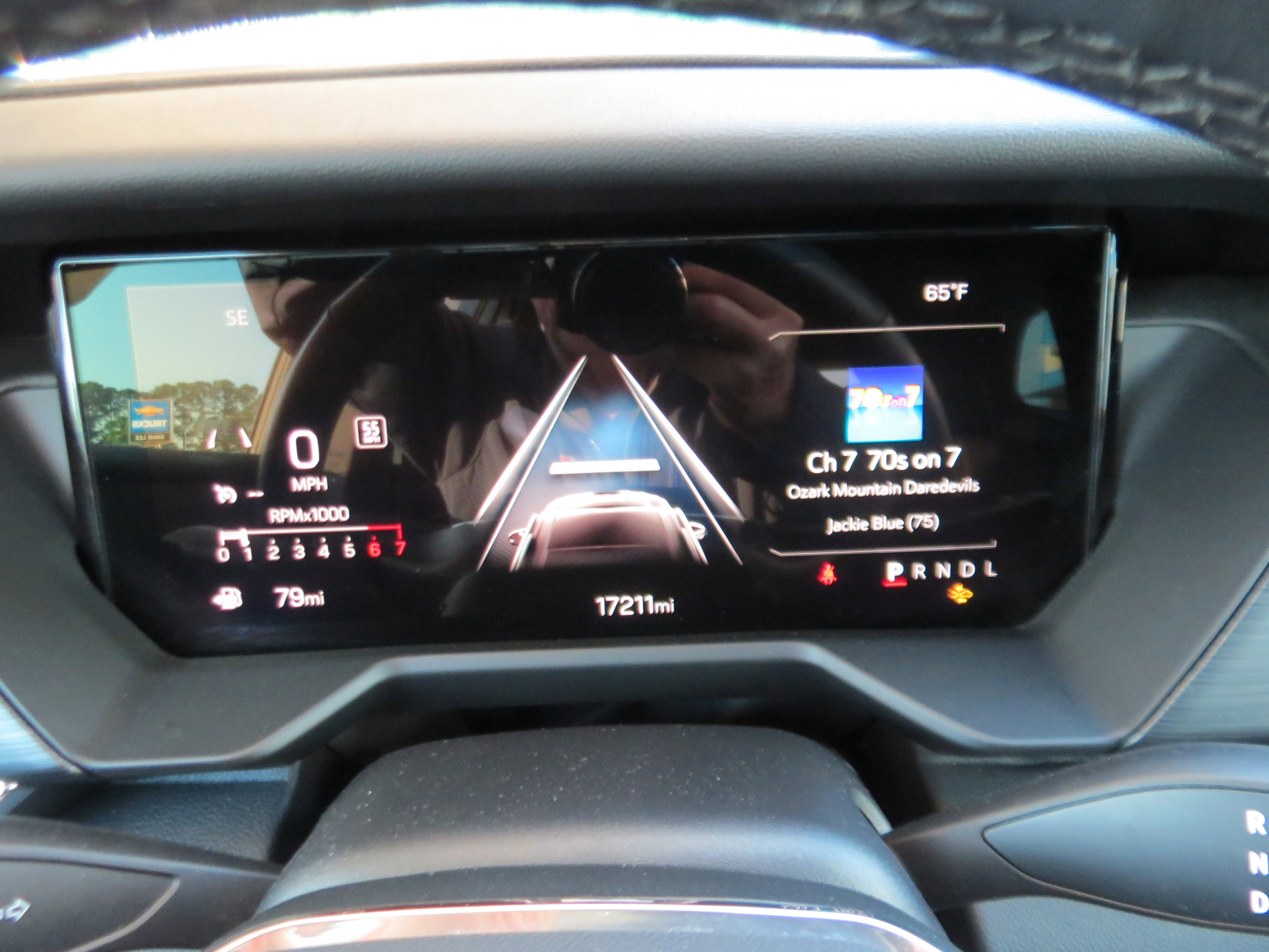 Used 2024 GMC Acadia Elevation image 22