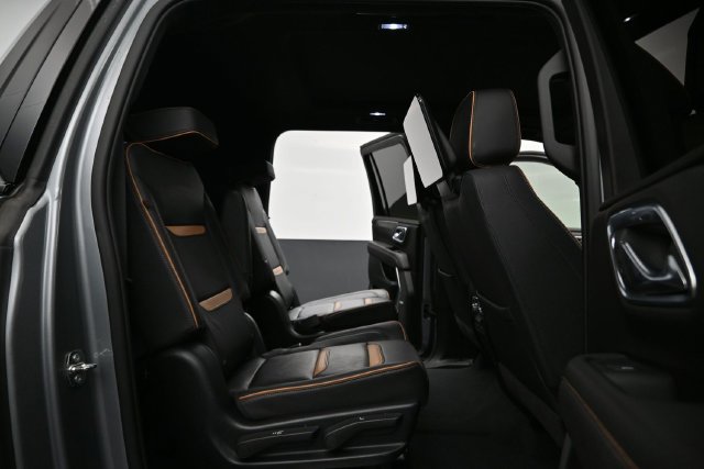 Used 2023 GMC Yukon XL AT4 w/ AT4 Premium Package AWD/4WD image 21