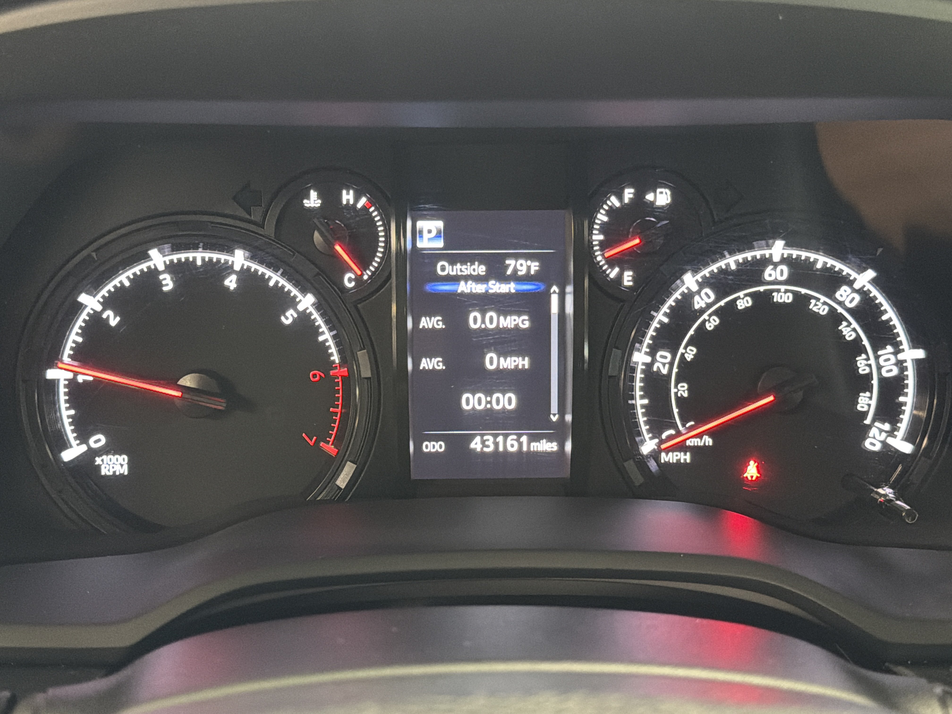 Used 2024 Toyota 4Runner SR5 Premium w/ Moonroof Package AWD/4WD image 9