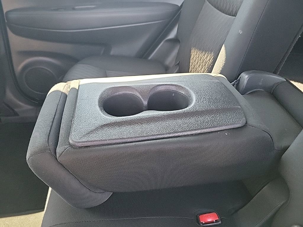 Used 2019 Nissan Rogue SV image 36