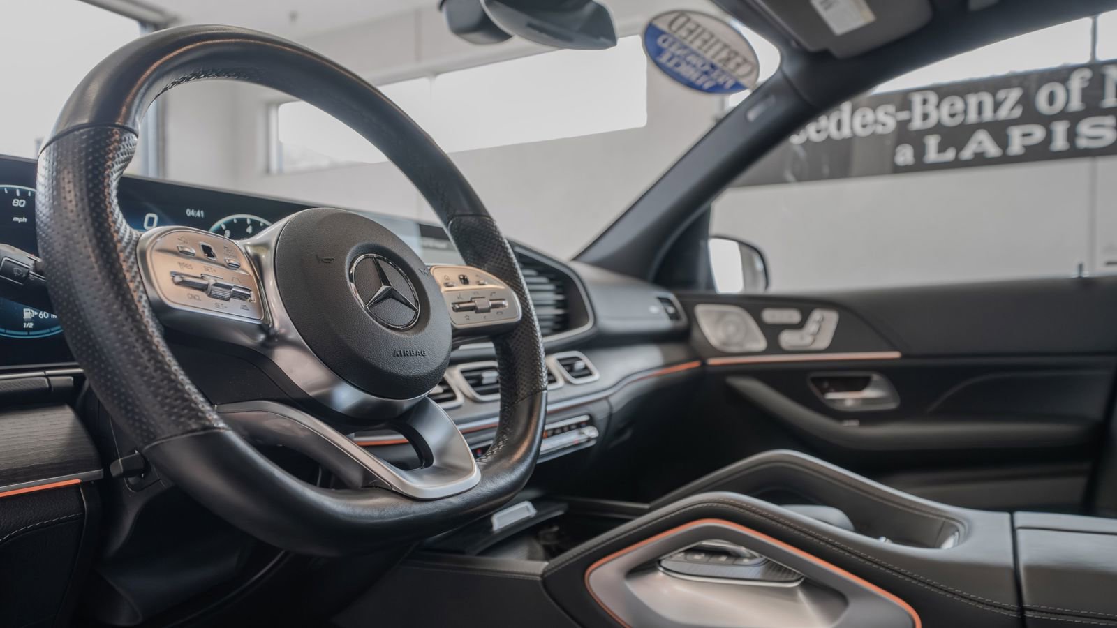 Used 2023 Mercedes-Benz GLS 580 4MATIC image 7