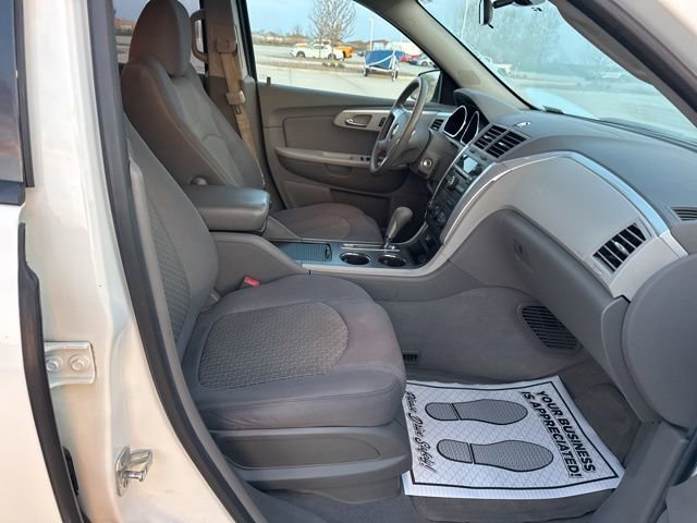 Used 2011 Chevrolet Traverse LS AWD/4WD image 16