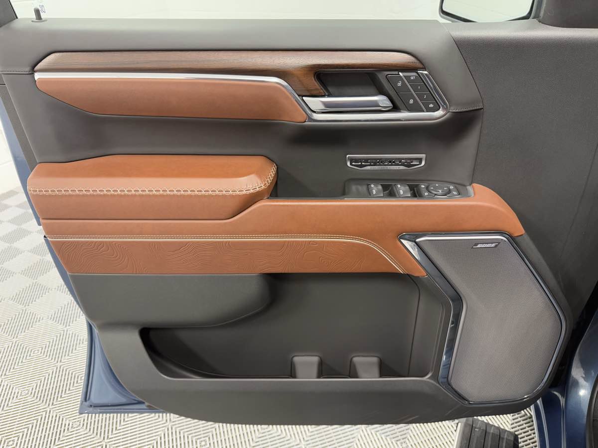 Used 2024 GMC Sierra 1500 Denali Ultimate image 12