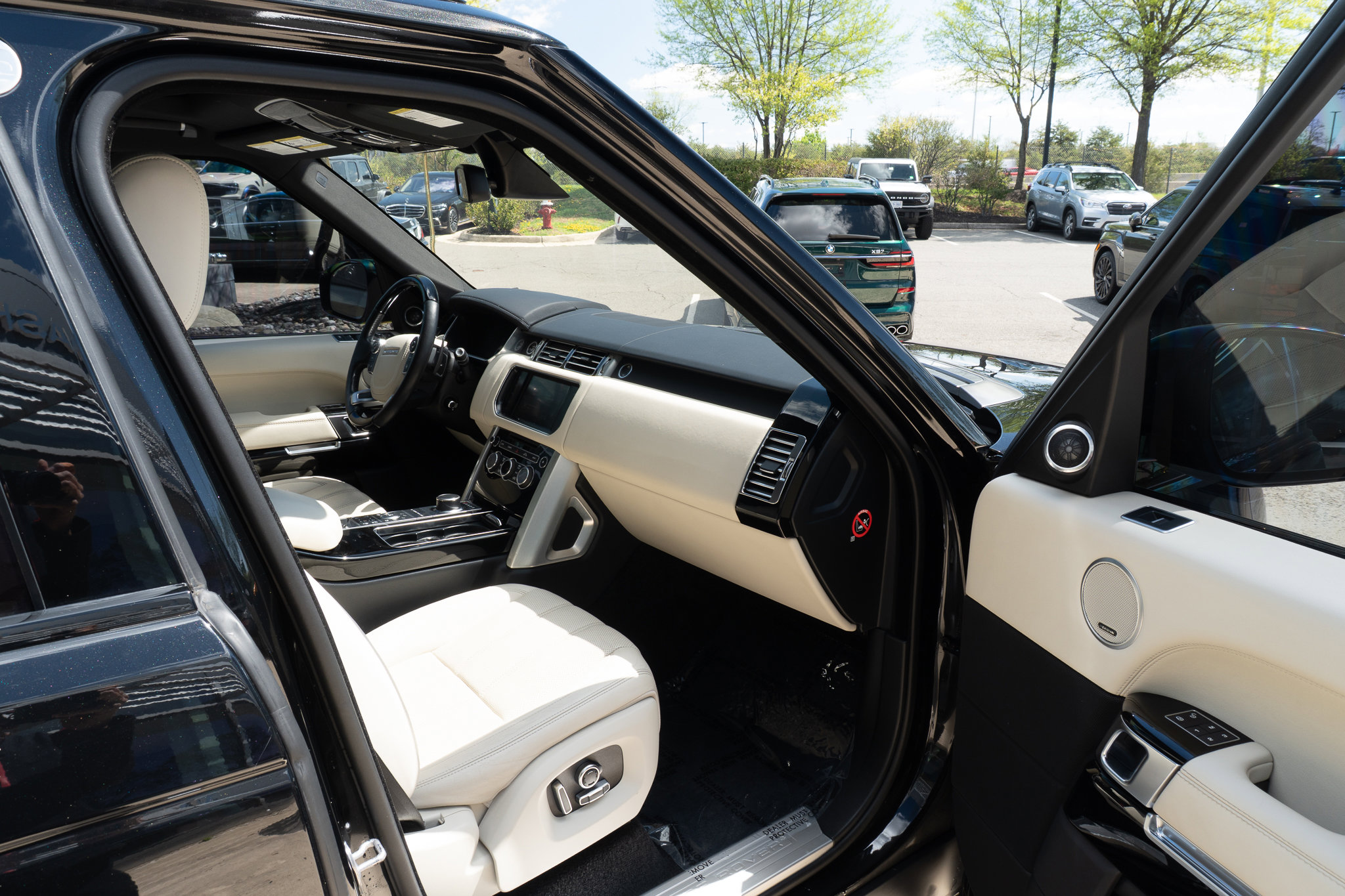 Used 2016 Land Rover Range Rover Supercharged image 33