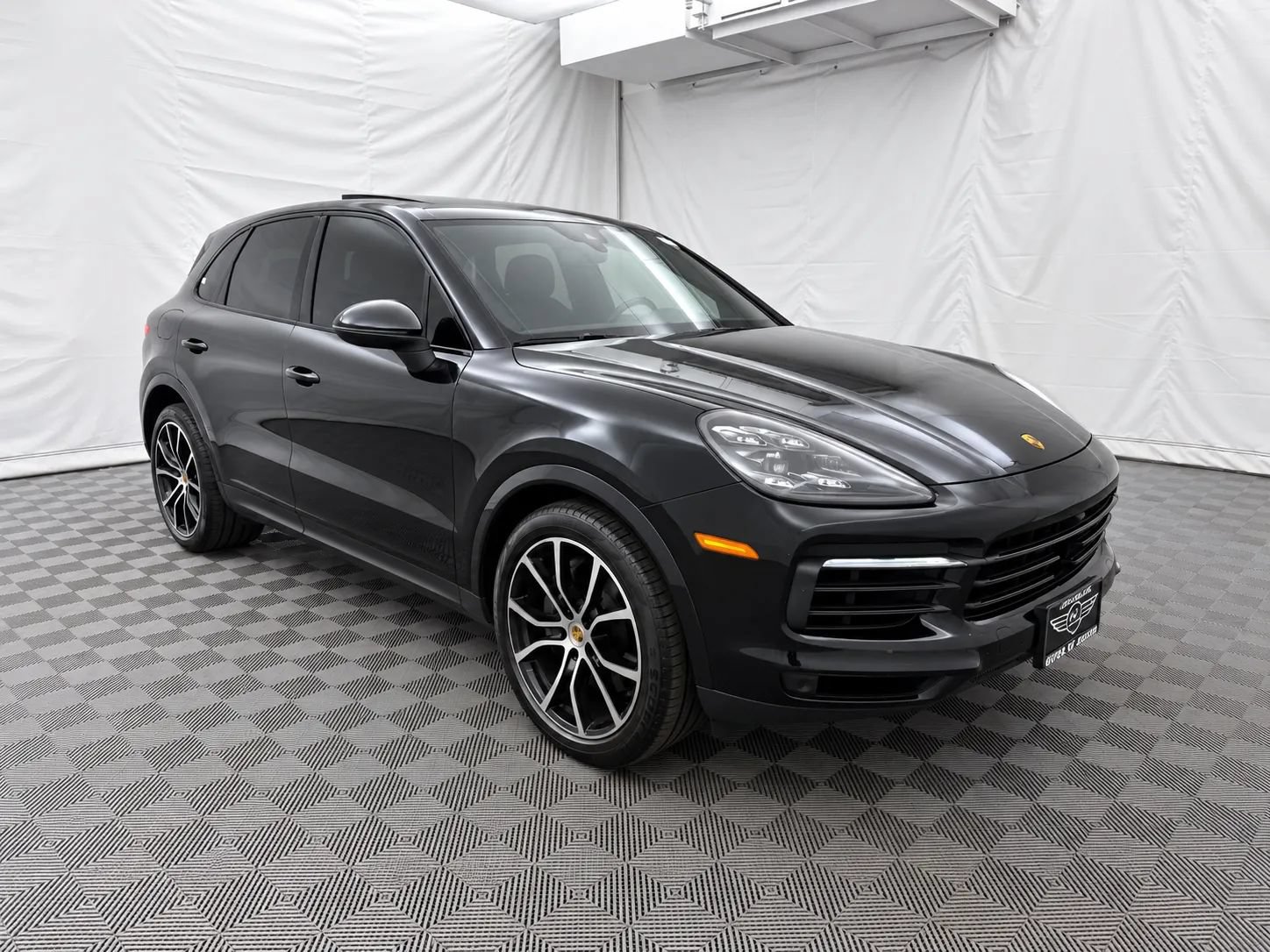 Used 2019 Porsche Cayenne S AWD/4WD image 4
