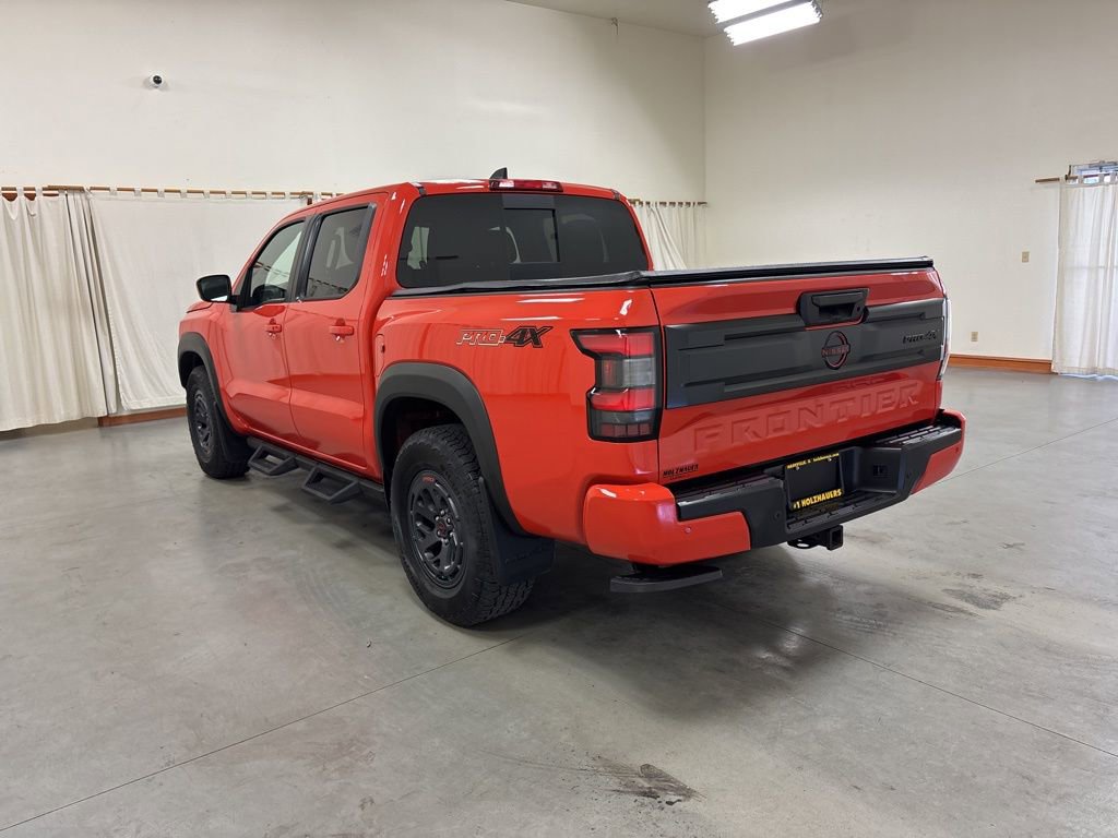 Used 2025 Nissan Frontier PRO-4X w/ Tow Package image 6