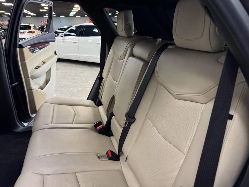Used 2019 Cadillac XT5 Luxury FWD image 45