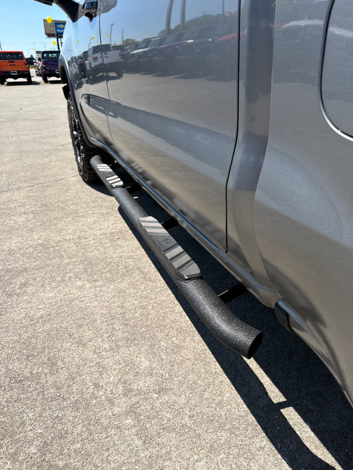 Used 2023 Chevrolet Silverado 1500 ZR2 w/ Technology Package image 11