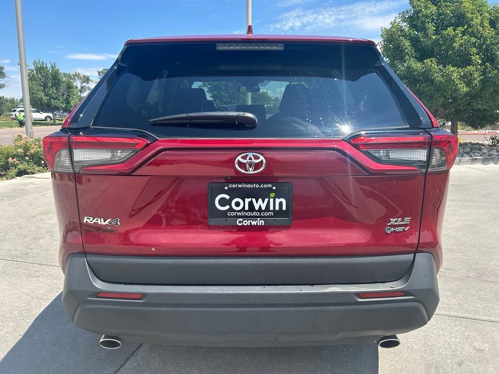 Used 2025 Toyota RAV4 XLE AWD/4WD image 6