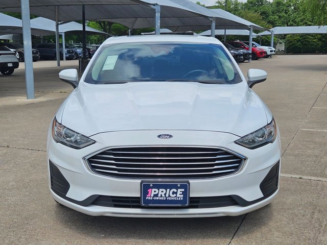 Used 2020 Ford Fusion SE image 2