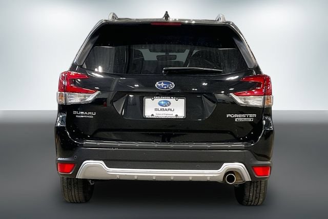 Used 2023 Subaru Forester Touring AWD/4WD image 4