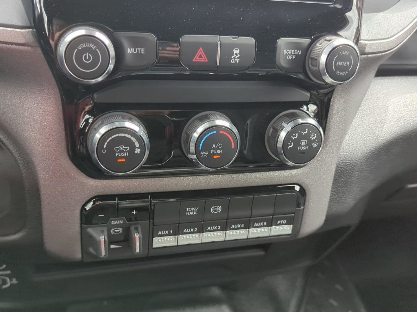 New 2025 RAM 4500 Tradesman image 22