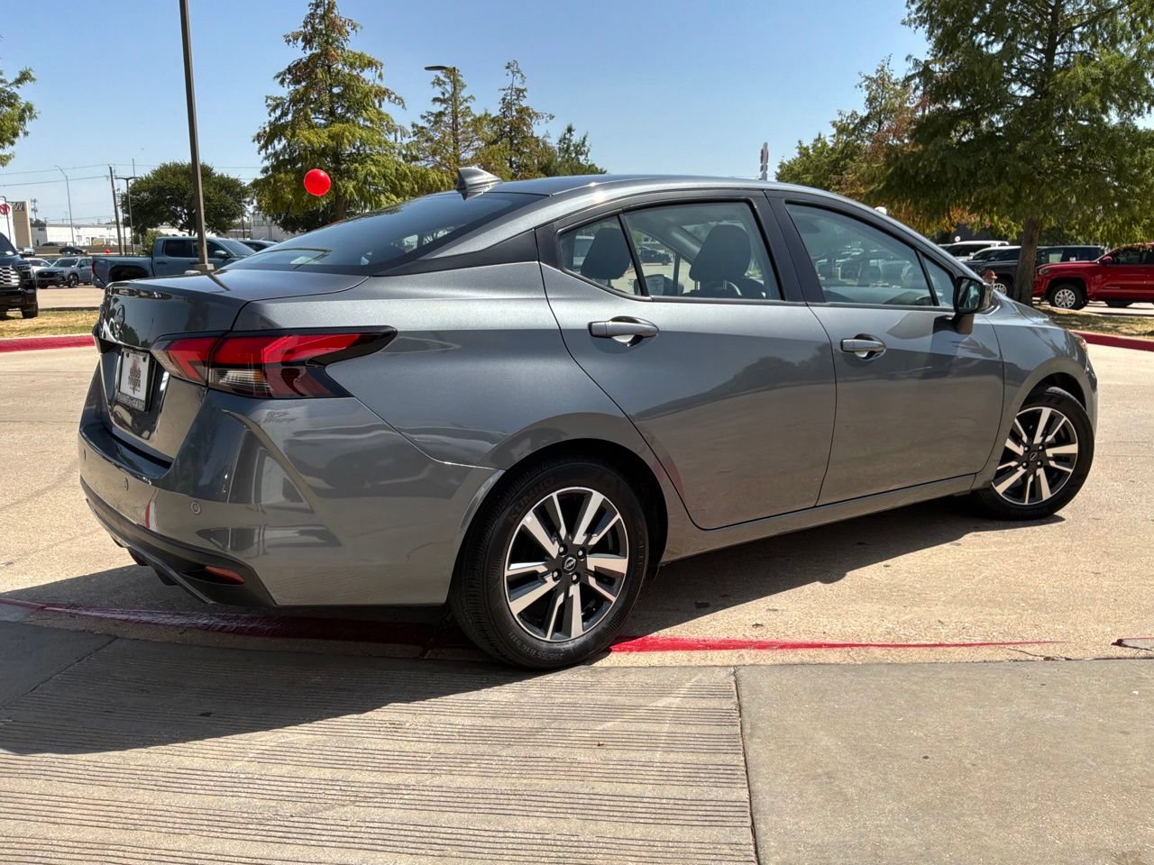 Used 2025 Nissan Versa SV FWD image 6