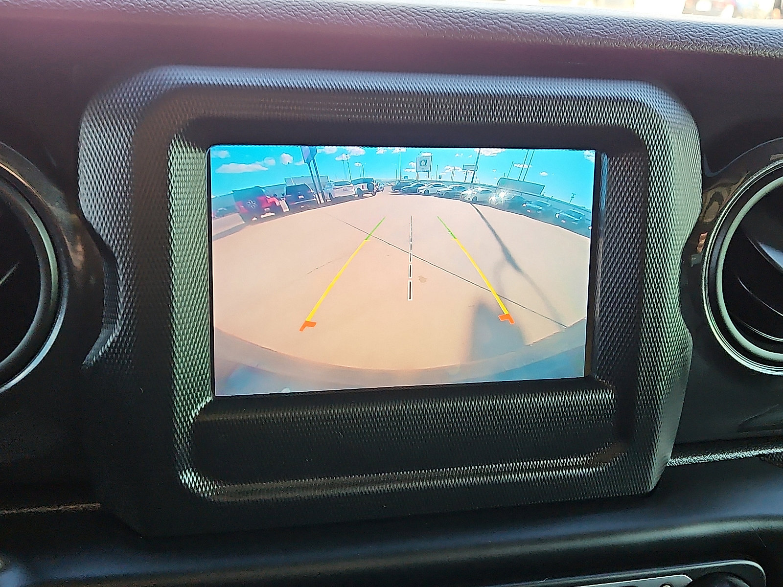 Used 2022 Jeep Wrangler Unlimited Sport image 14