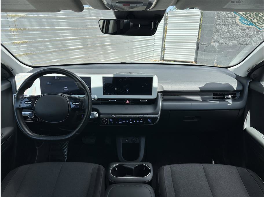 Used 2024 Hyundai Ioniq 5 SEL AWD/4WD image 17