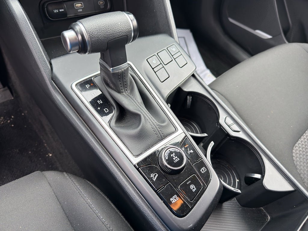 Used 2024 Kia Sportage LX image 17