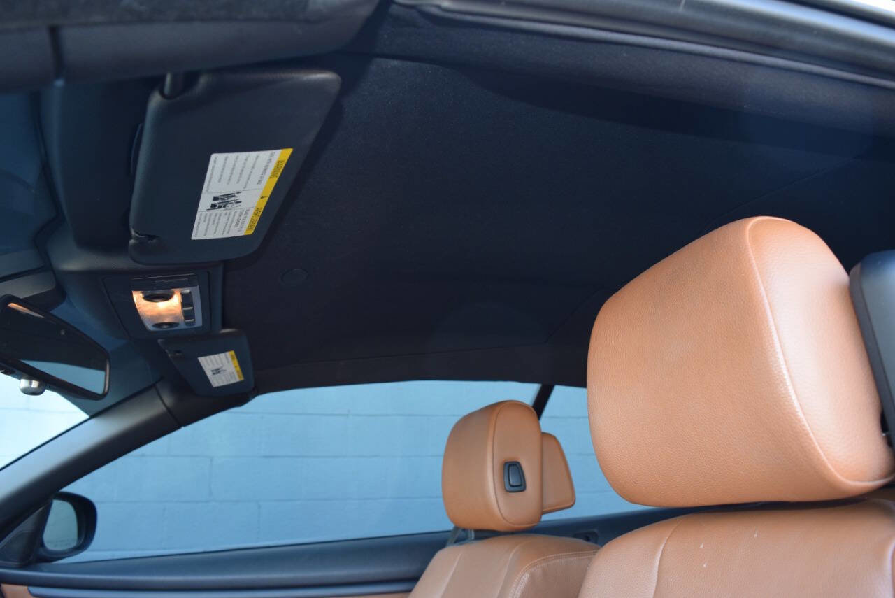 Used 2012 BMW 335i Convertible image 40
