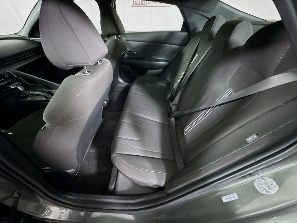 Used 2025 Hyundai Elantra Sport FWD image 26
