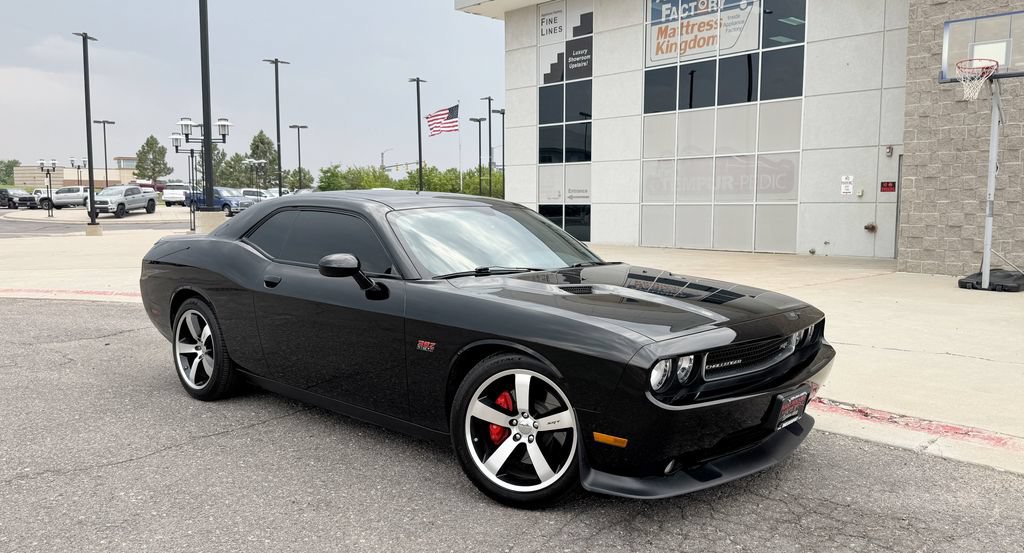 Used 2012 Dodge Challenger SRT8 RWD image 2