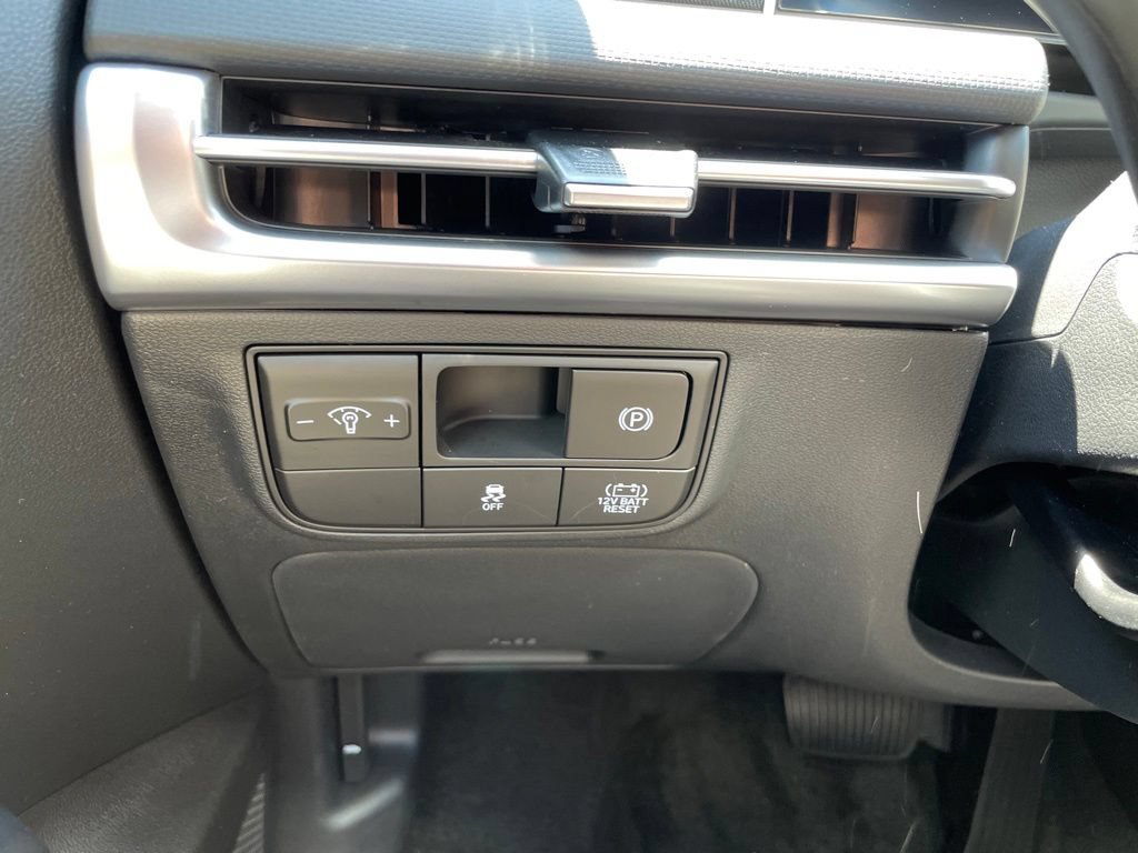 New 2026 Hyundai Tucson Blue SE AWD/4WD image 12