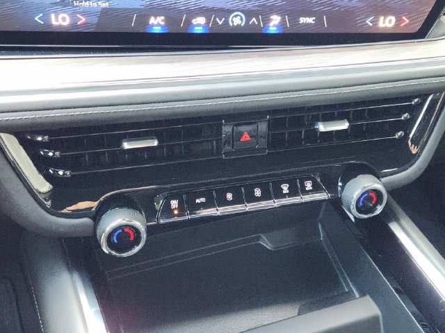 Used 2025 Chevrolet Tahoe LS RWD image 21