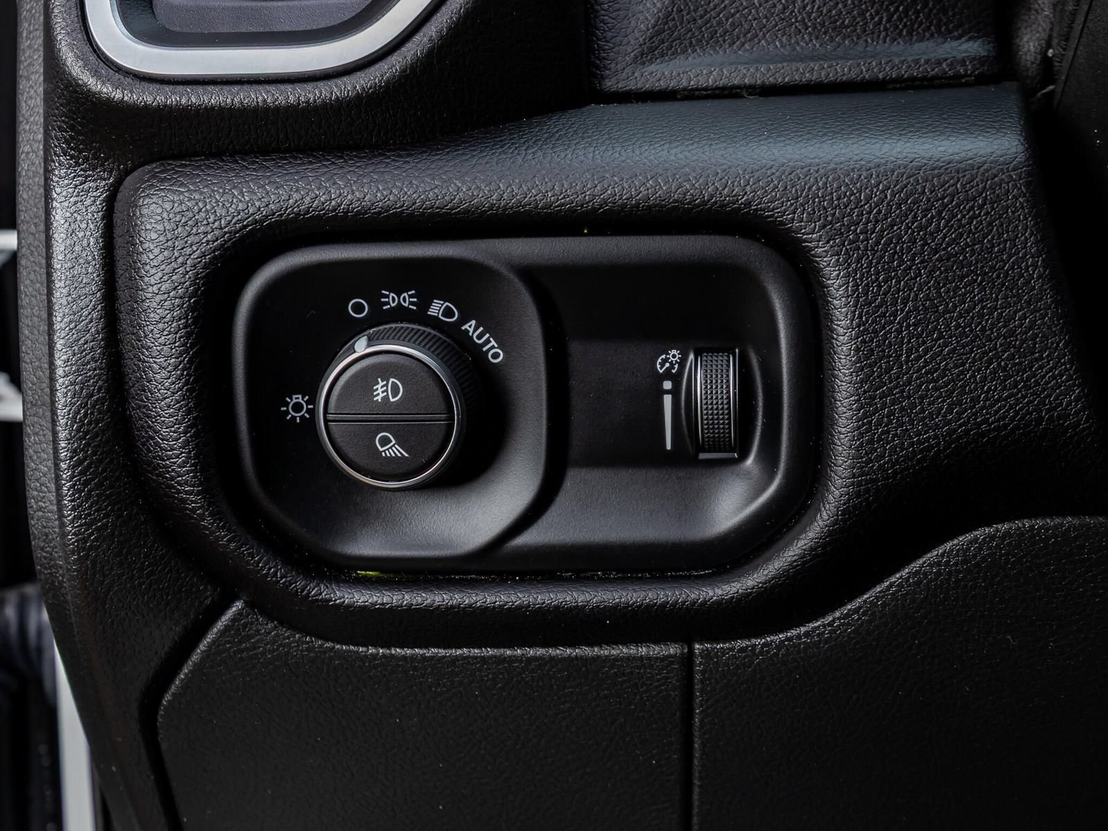 Used 2025 RAM 2500 Big Horn AWD/4WD image 19