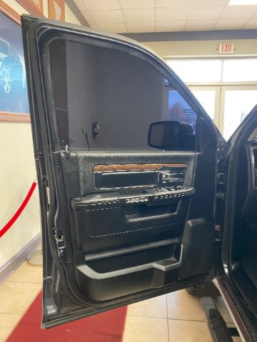 Used 2014 RAM 1500 Laramie w/ Convenience Group RWD image 14
