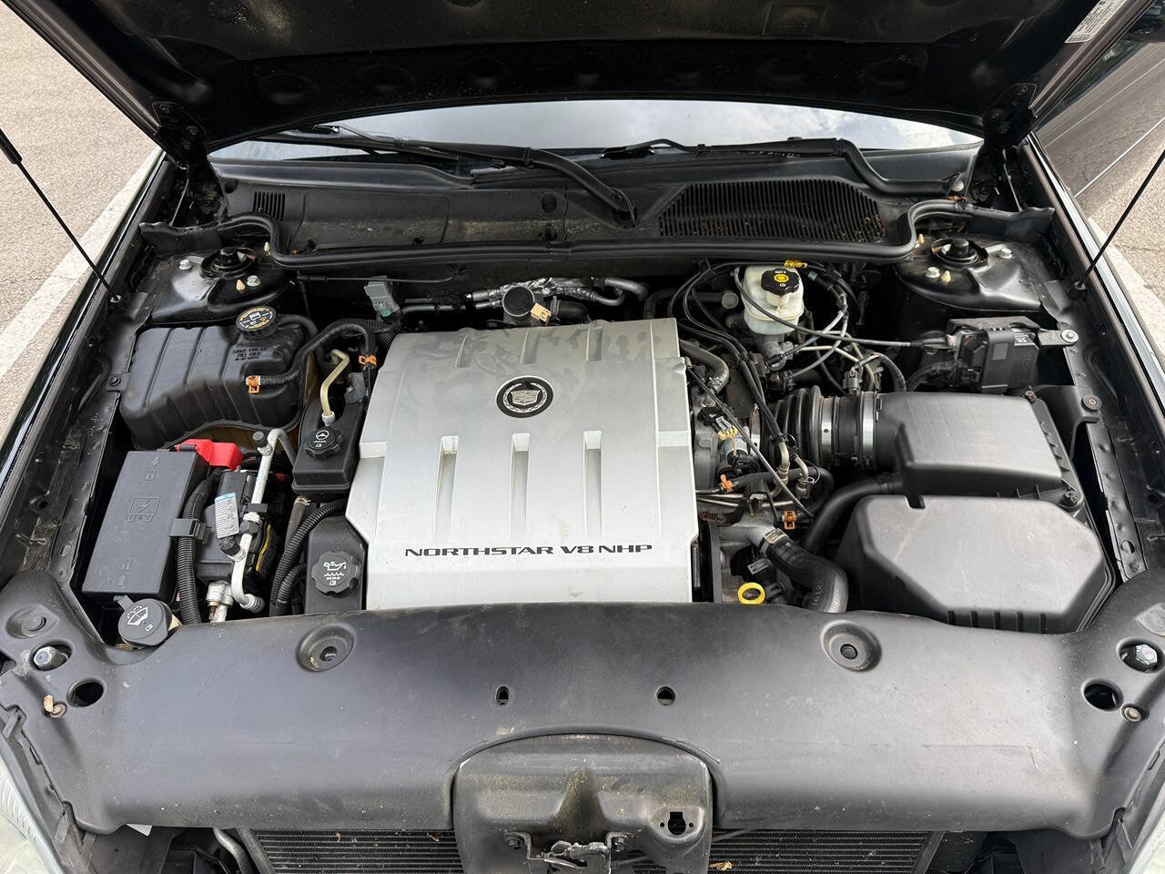 Used 2005 Cadillac De Ville DTS w/ Equipment Group FWD image 33