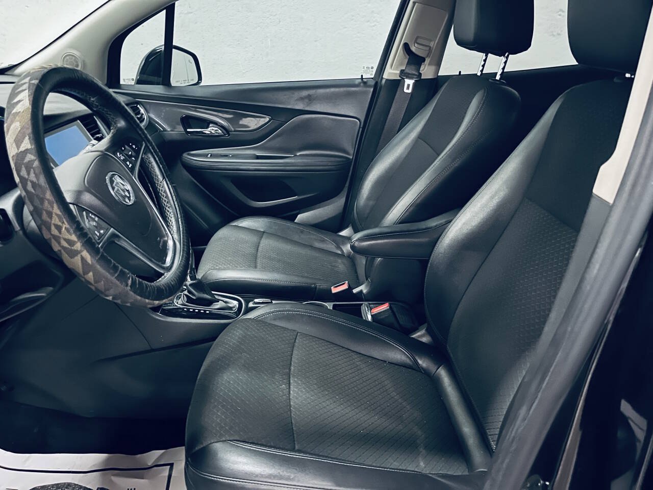 Used 2018 Buick Encore Sport Touring w/ Safety Package FWD image 17
