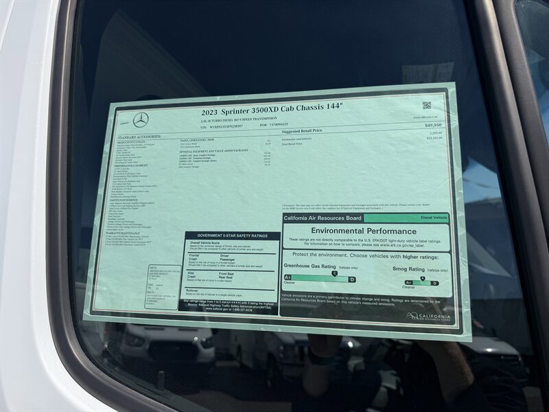 Used 2023 Mercedes-Benz Sprinter 3500 image 18