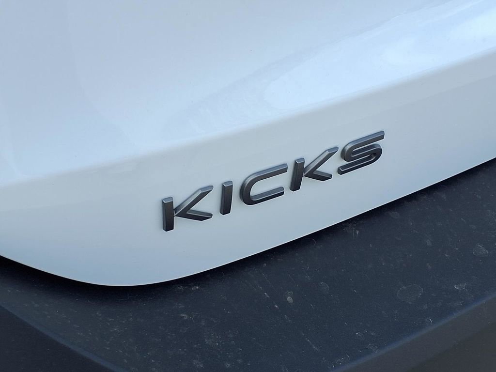 New 2026 Nissan Kicks SV w/ SV Premium Package image 9