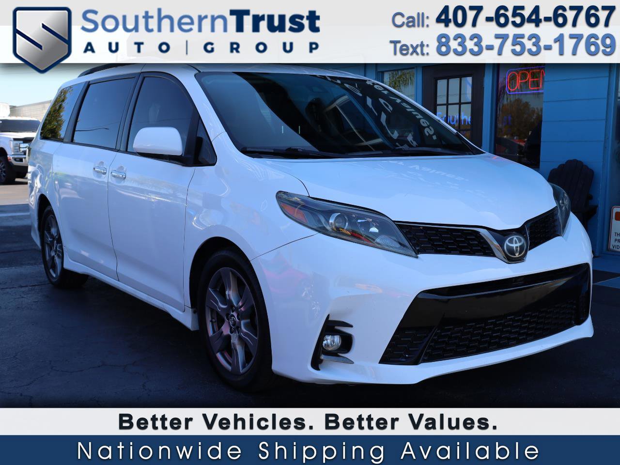 Used 2018 Toyota Sienna SE w/ SE Preferred Package FWD image 1