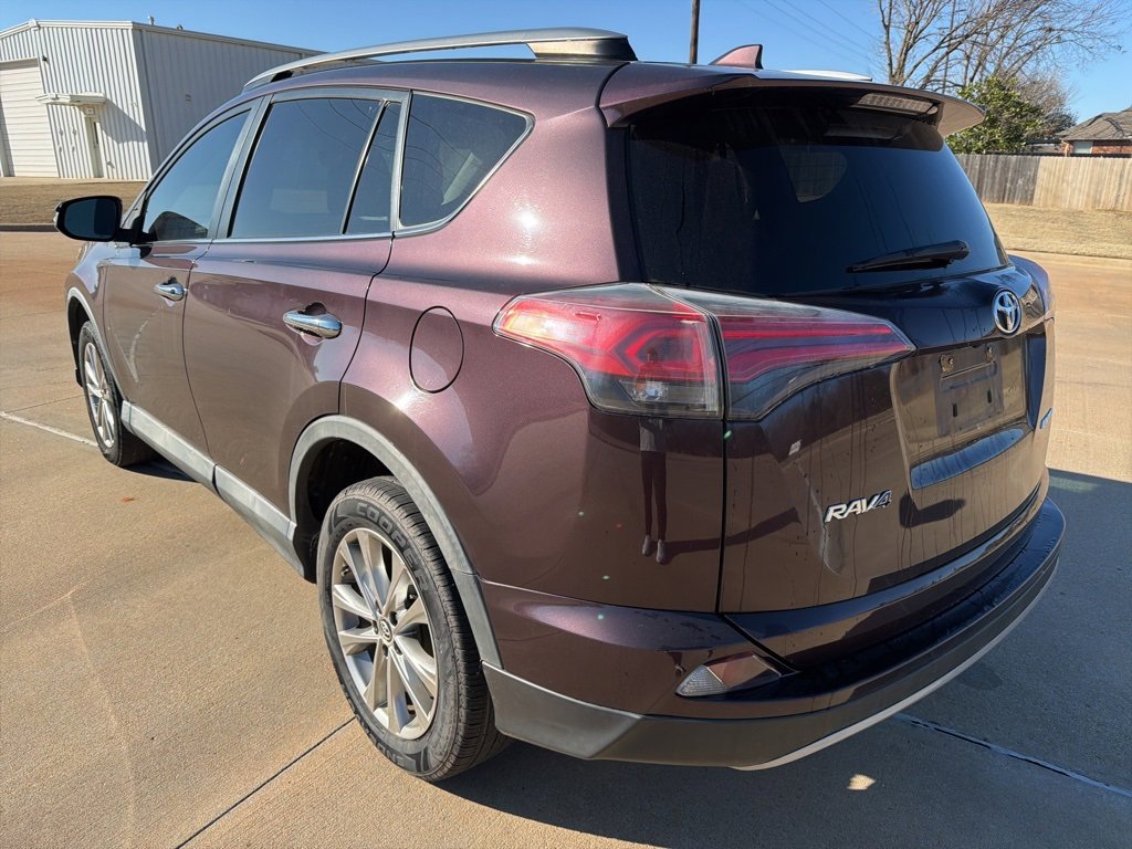 Used 2018 Toyota RAV4 Limited image 3