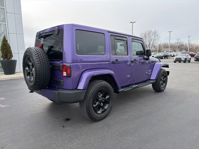 Used 2017 Jeep Wrangler Unlimited Sahara w/ Connectivity Group image 7