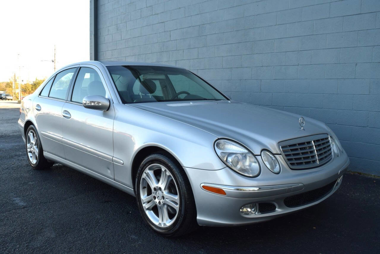 Used 2004 Mercedes-Benz E 500 Sedan image 16