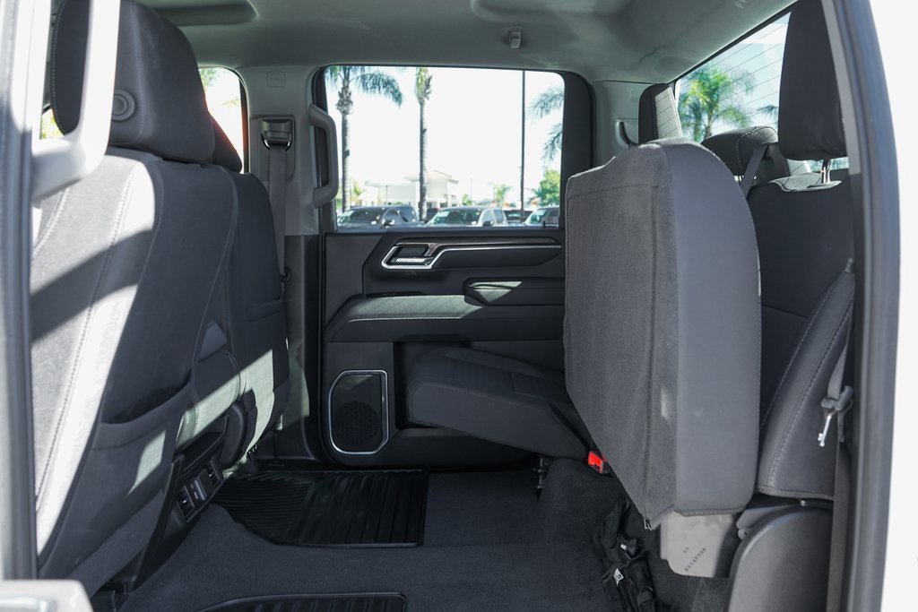 Used 2025 Chevrolet Silverado 3500 LT w/ Convenience Package image 33