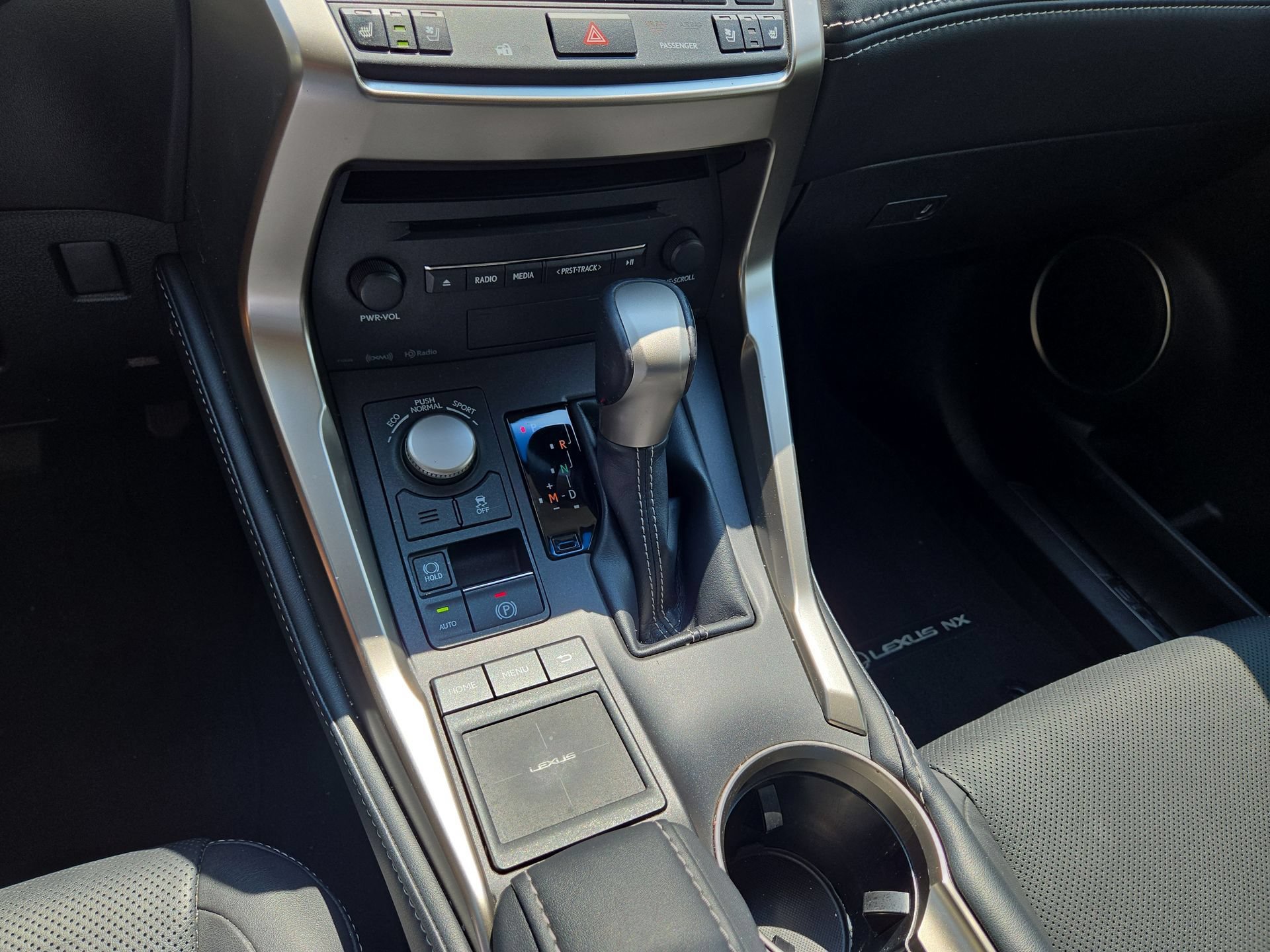 Used 2015 Lexus NX 200t FWD w/ Luxury Package image 22