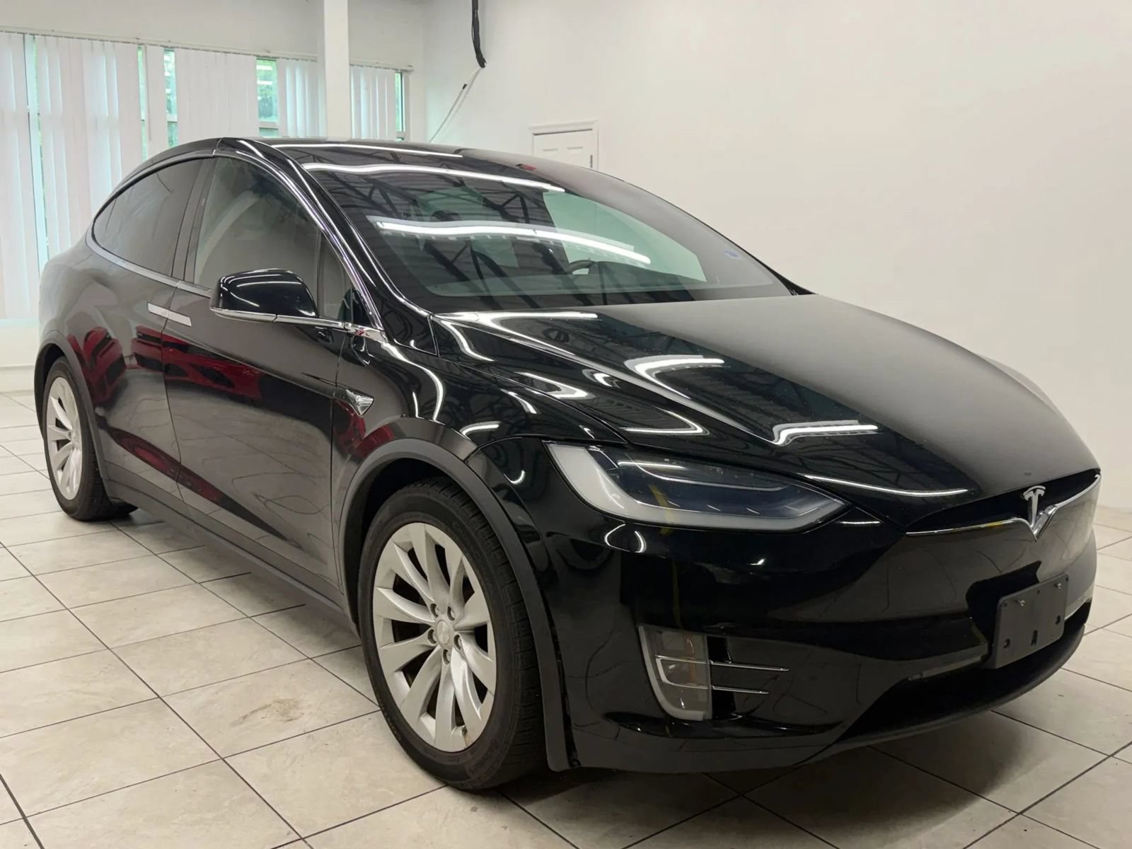 Used 2018 Tesla Model X 100D AWD/4WD image 1