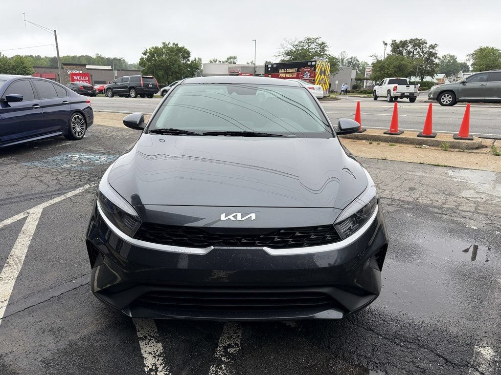 Used 2023 Kia Forte LXS FWD image 2