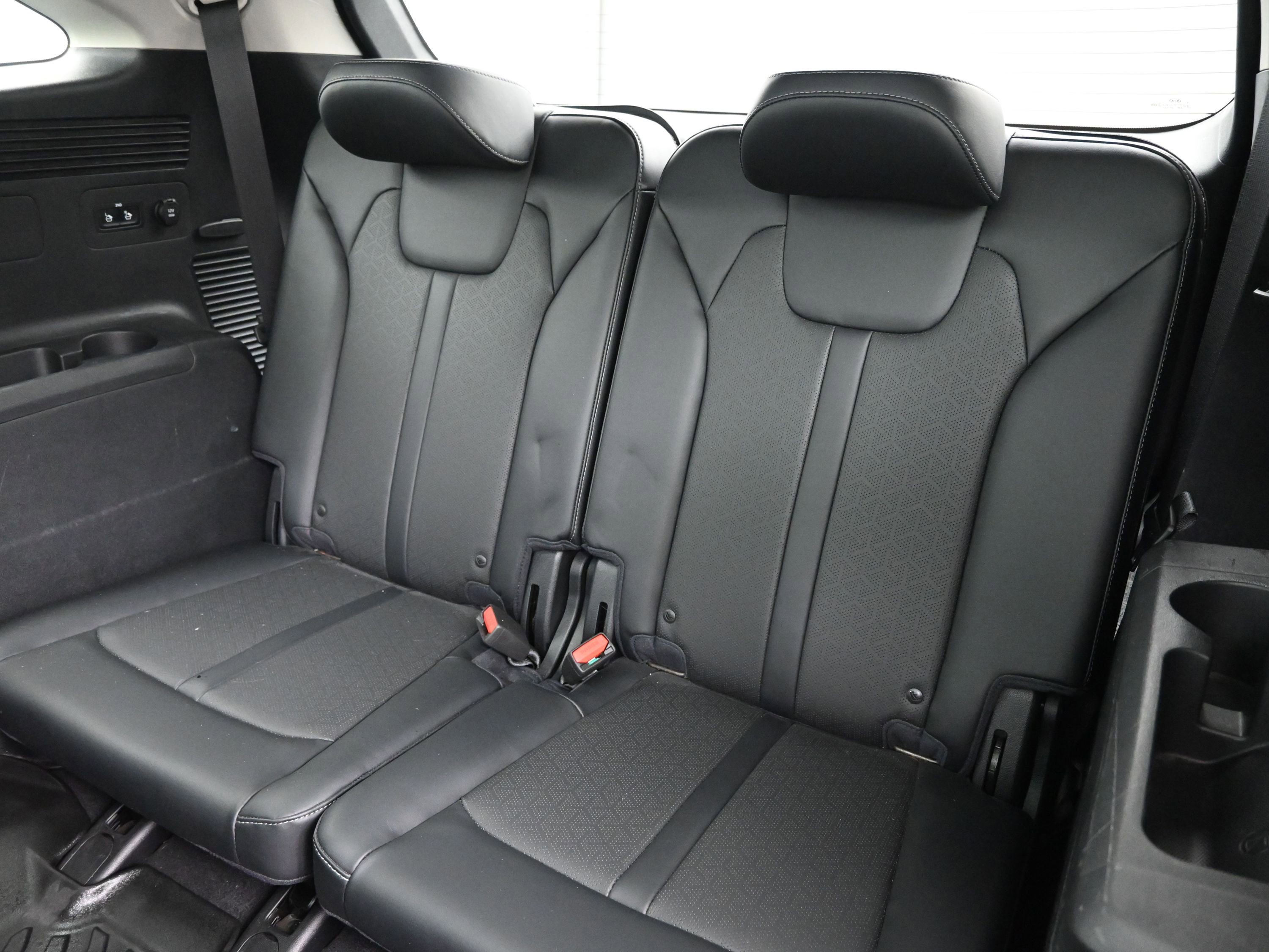 Used 2021 Kia Sorento S w/ Panoramic Sunroof Package AWD/4WD image 23