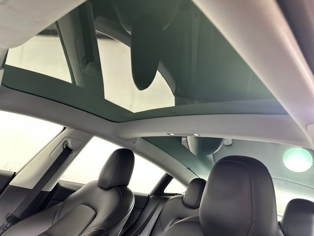 Used 2018 Tesla Model 3 Long Range image 12