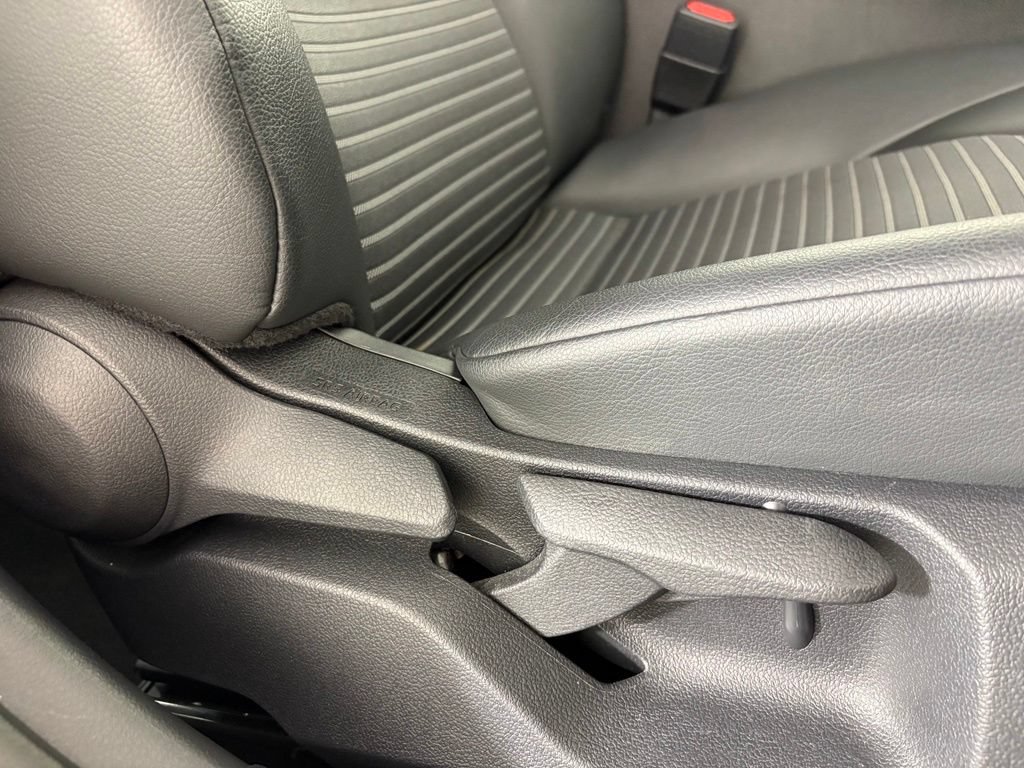 Used 2023 Toyota Camry SE FWD image 29