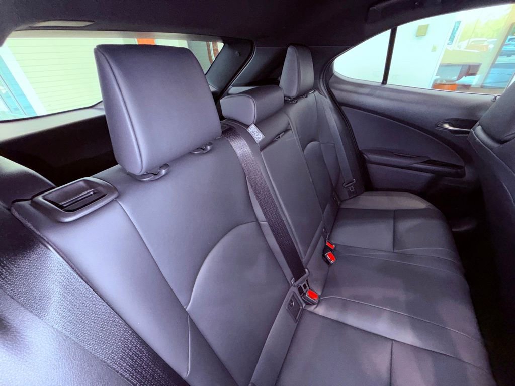 Certified 2025 Lexus UX 300h FWD w/ Accessory Package (Z1) image 14