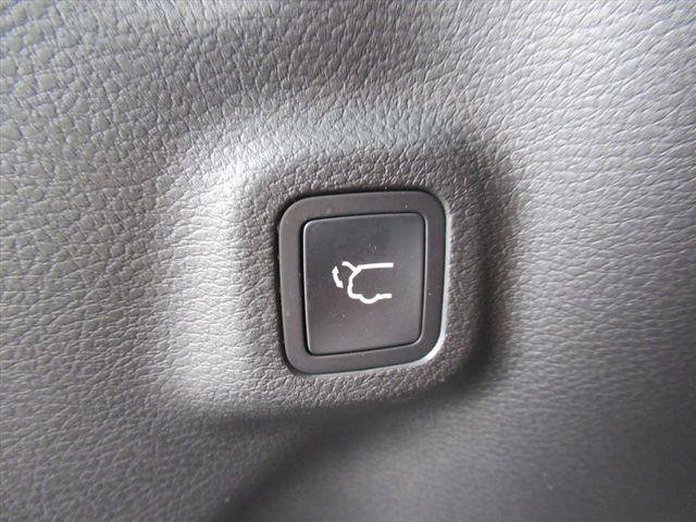 Certified 2025 Jeep Compass Limited w/ Elite Group image 31