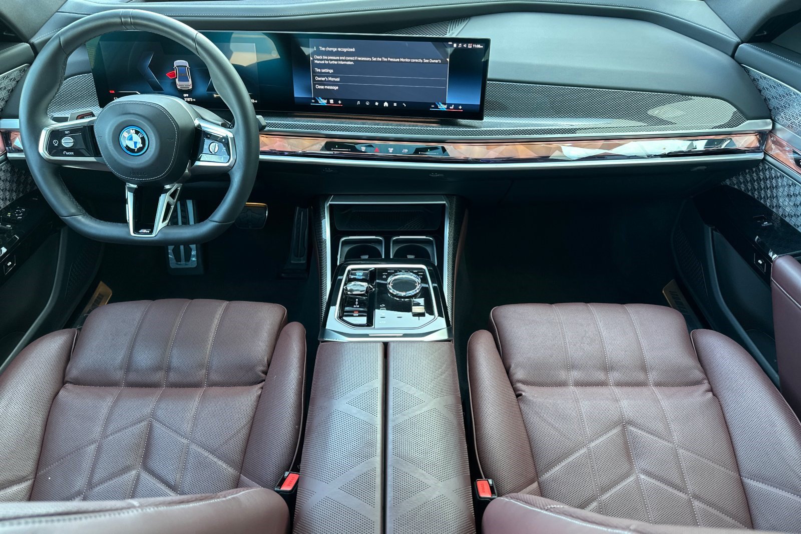 Certified 2023 BMW i7 xDrive60 AWD/4WD image 14