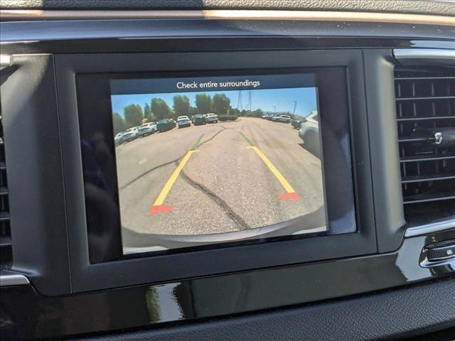 Used 2018 Chrysler Pacifica L FWD image 13