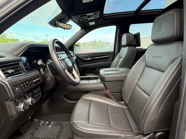 Used 2023 GMC Yukon XL Denali w/ Denali Reserve Package image 15