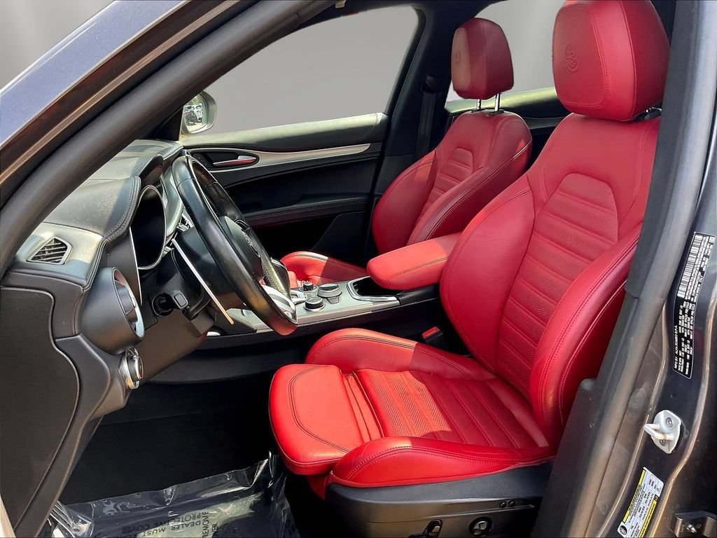 Used 2022 Alfa Romeo Stelvio Veloce AWD/4WD image 20
