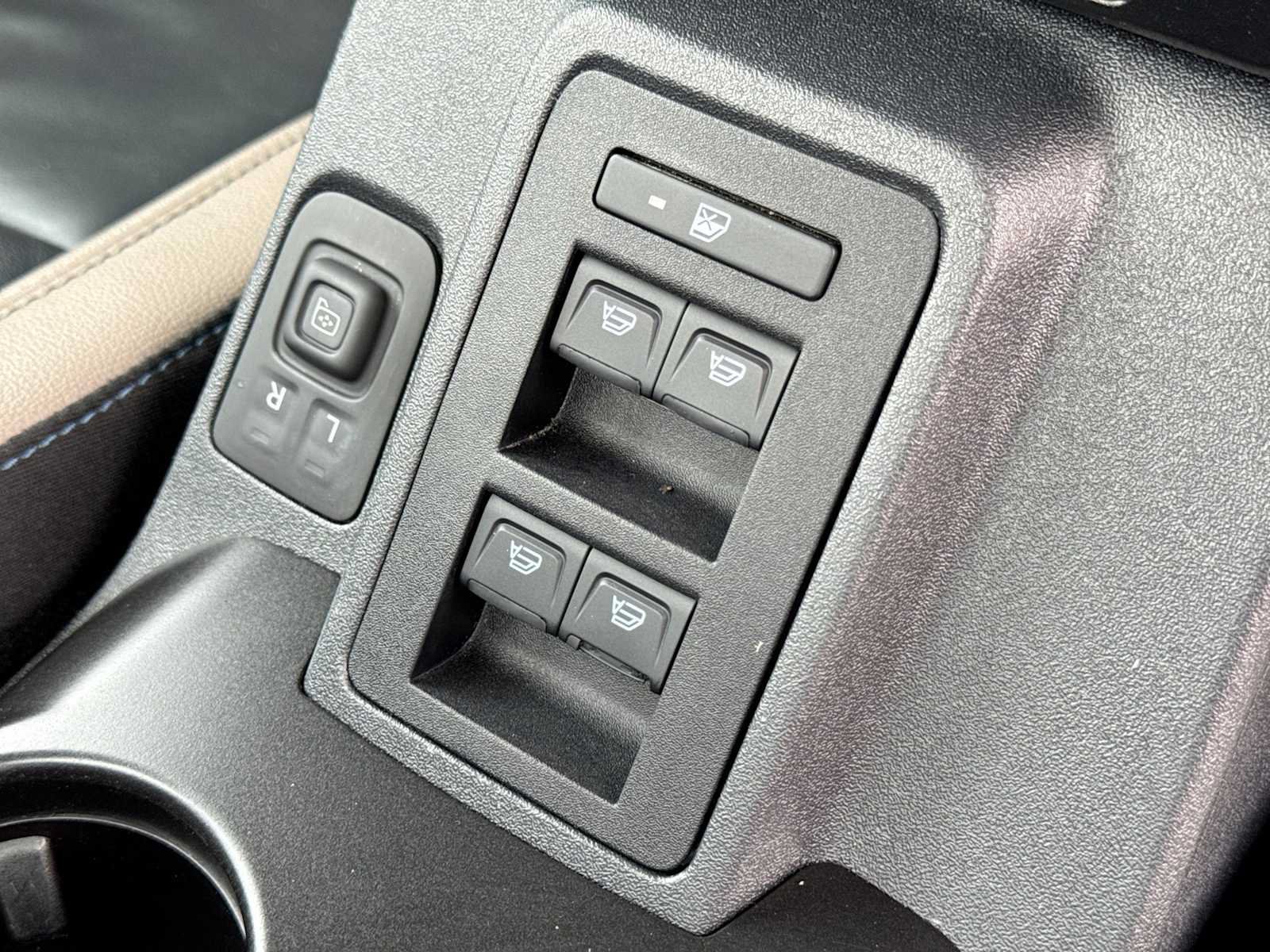 Used 2022 Ford Bronco Wildtrak AWD/4WD image 17